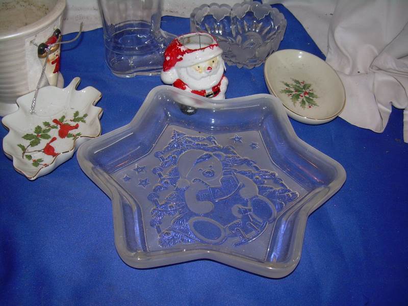 lot 200 image: vintage christmas glass