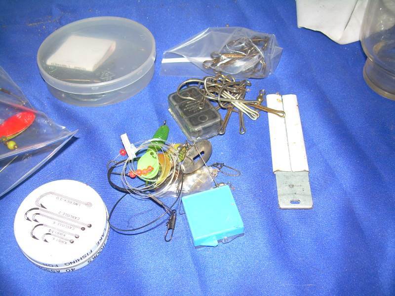 lot 221 image: odds qand ends tackle