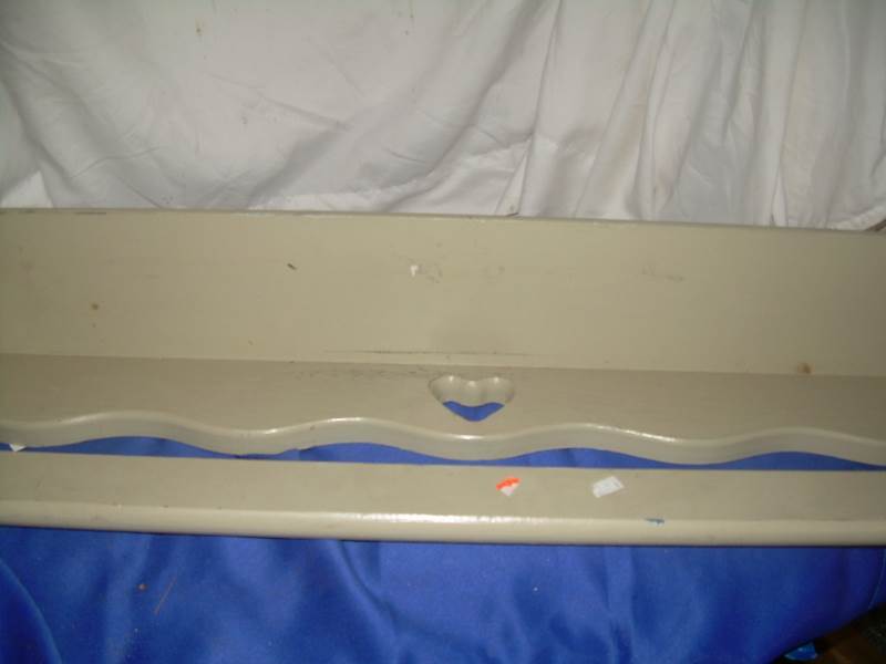 lot 228 image: wooden shelf