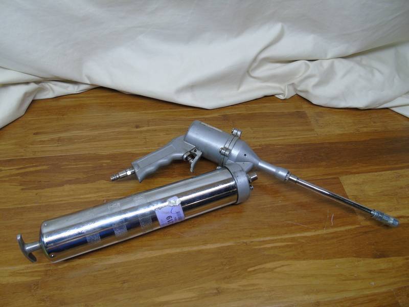 lot 24 image: Central Pheunamic Air Grease Gun with 6 In. Extension
