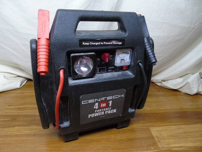 lot 39 image: CEN-TECH 4-in-1 Jump Starter and Power Supply