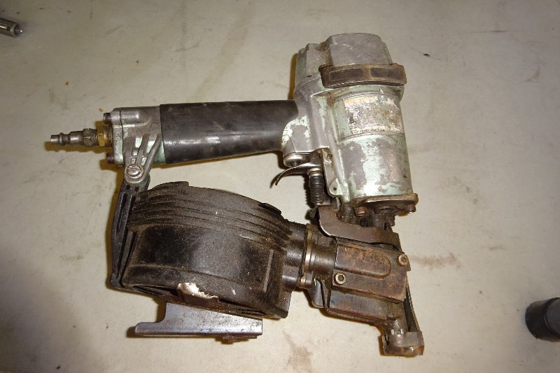 Roofing Nailer