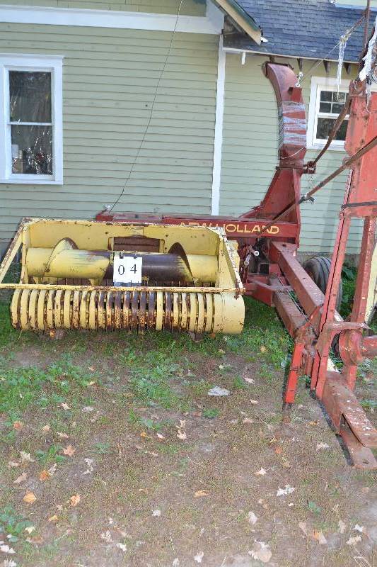 lot 4 image: New Holland