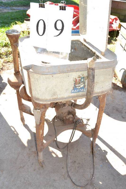 lot 9 image: Maytag washer