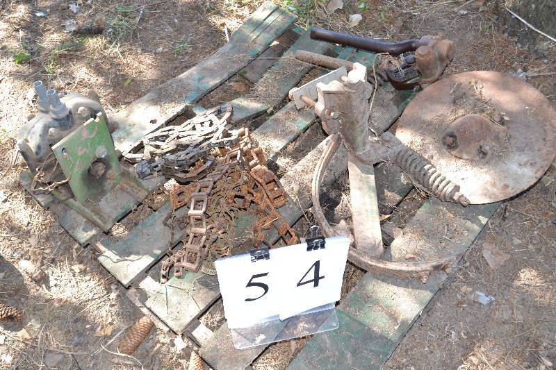 lot 54 image: Oliver & misc