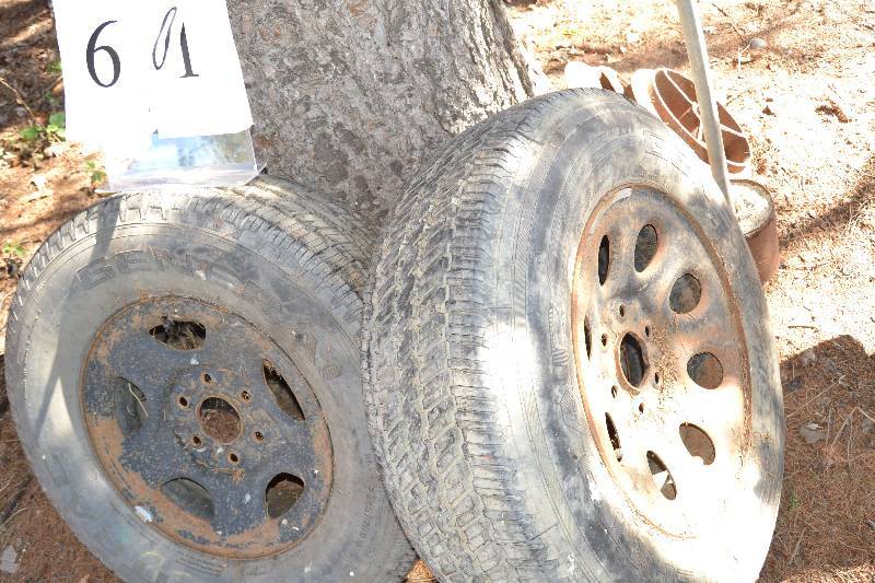 lot 60 image: wheels & rims