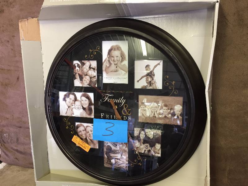 Family Frame Clock