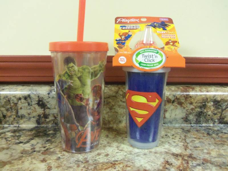 lot 1 image: Super Hero Sippy Cups