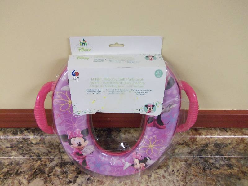lot 12 image: Minnie Mouse Soft Potty Seat
