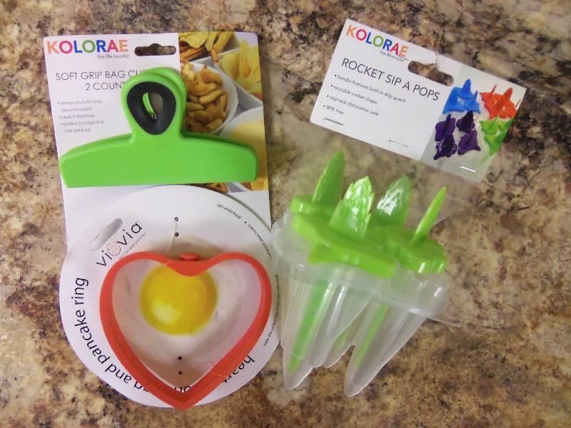 lot 35 image: Kolorae Kitchen Gadgets- Set of 3