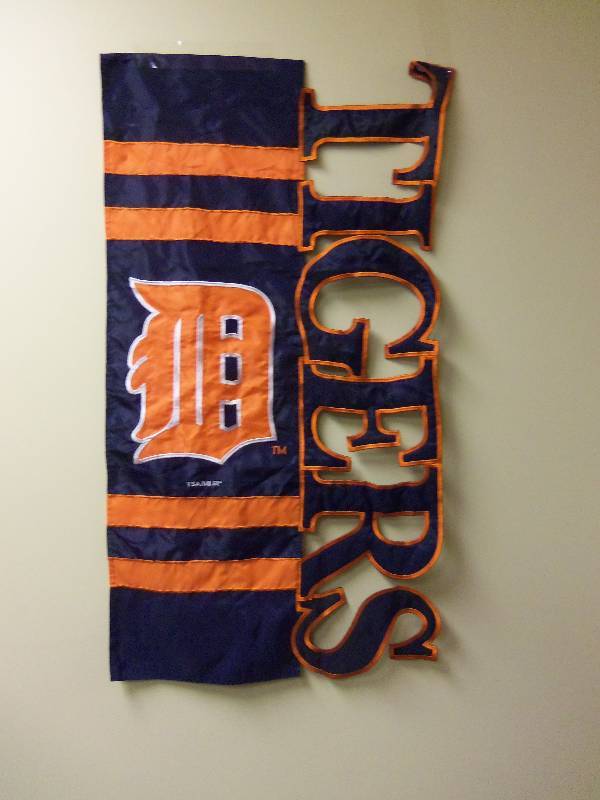 lot 61 image: Tigers Sports FlagWall Hanging