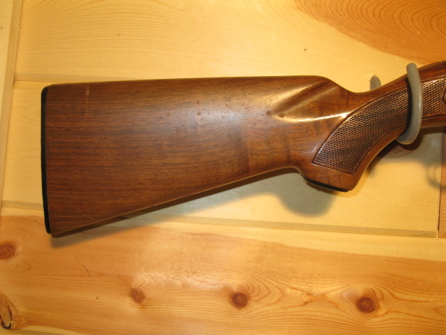 lot 4 image: Winchester 1200 12GA Pump Shotgun