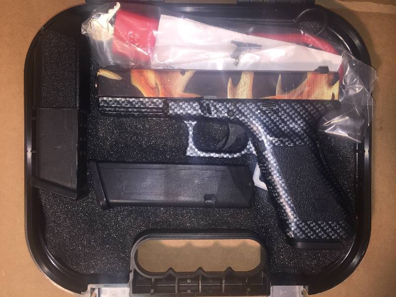 lot 7 image: Glock 22 Semi-auto .40 Cal Pistol