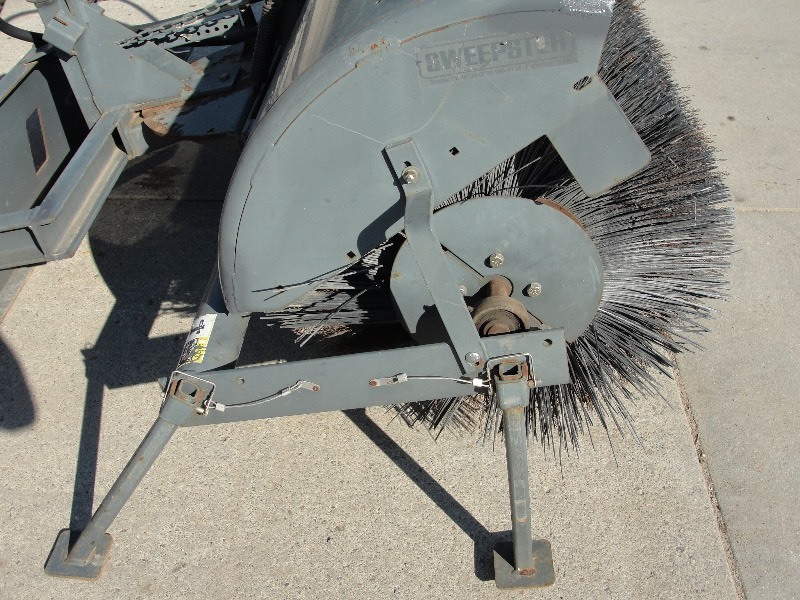Seepter Broom