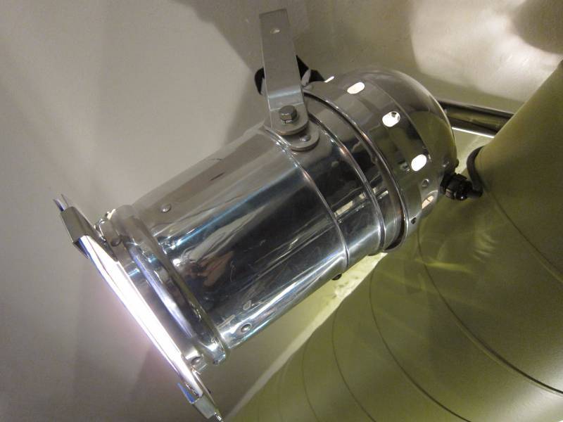 lot 25 image: Stage Light
