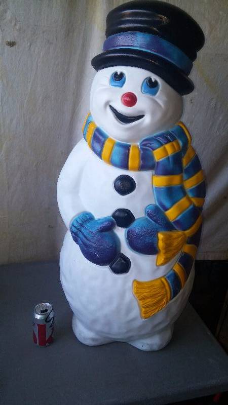 Snowman light up lawn decor