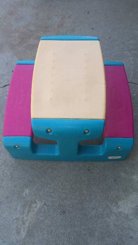 Little Tikes Picnic Table