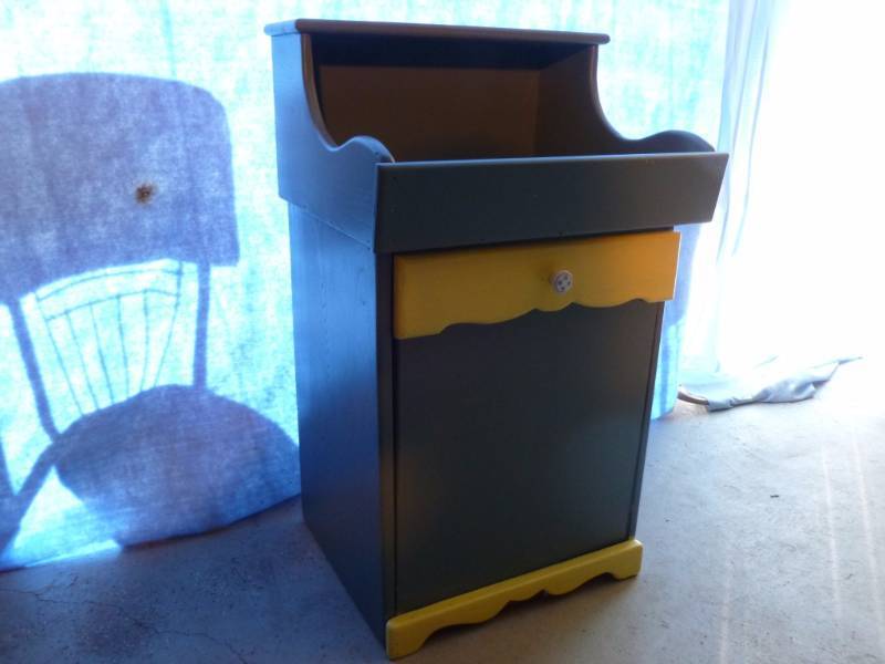 Onion Cabinet
