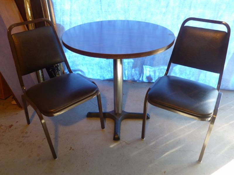 Pub Table Set