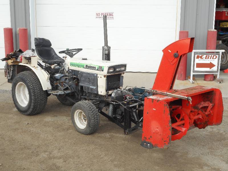 lot 1 image: Bolens H1502 Hydro Tractor, 3-Cylin...