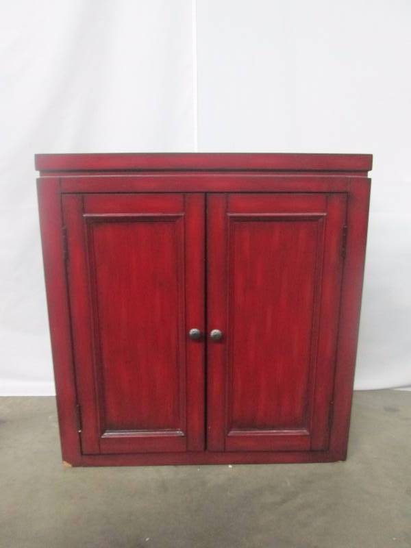 Pulaski Loyola Door Bunching Chest