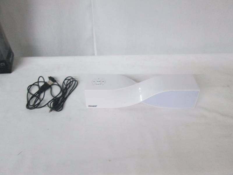 iSound Twist 6-Watt Bluetooth Speaker - White