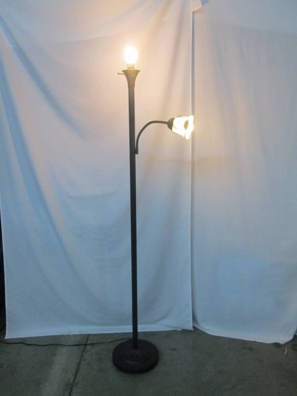 McLeland Design Torchiere Floor Lamp w Reading Lamp