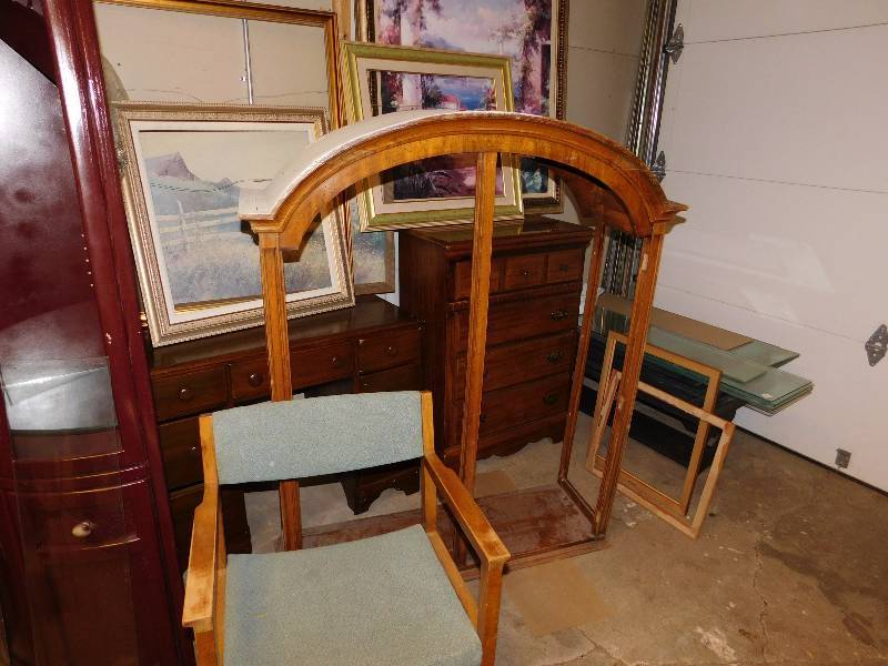 This is another ONE LOT One Day auction everything is included in this lot ...