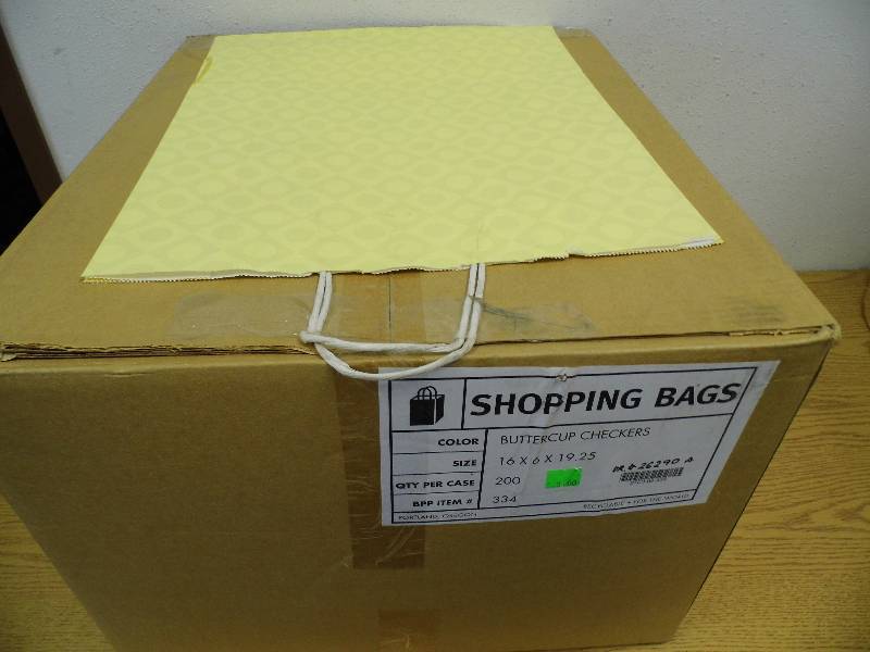 lot 9 image: Shopping Bags