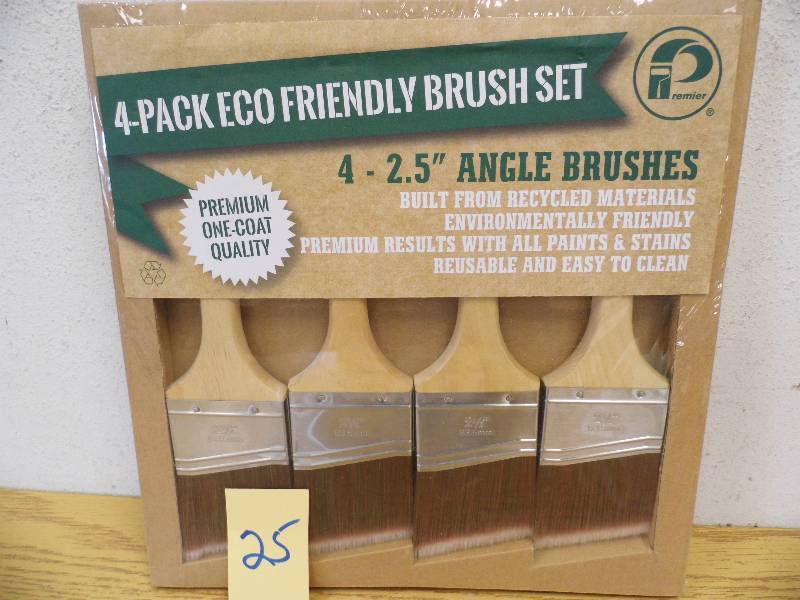 lot 25 image: Paint Brushes