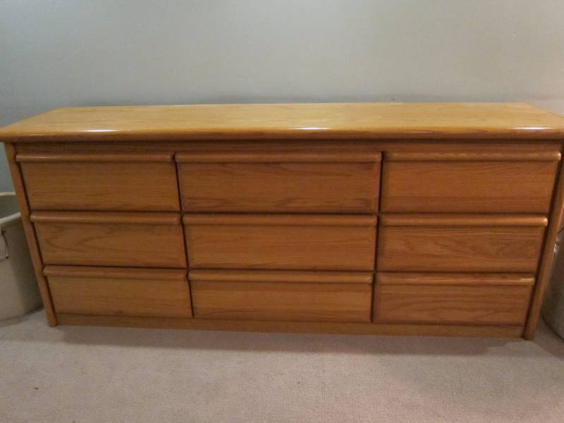 9 Drawer Dresser And Mirror M A Williams Upscale Downtown 9 Drawer Dresser And Mirror M A Williams Upscale Downtown Furniture Liquidation K Bid