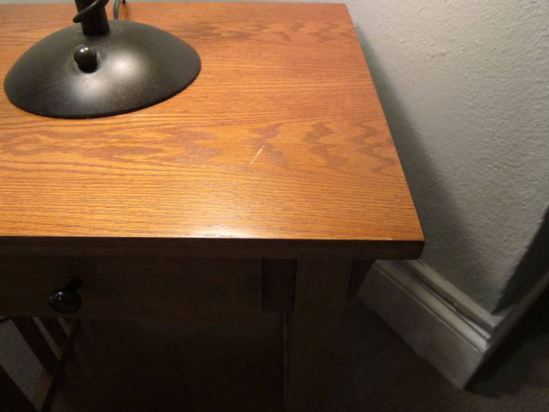 lot 5 image: Mission Style Accent Table