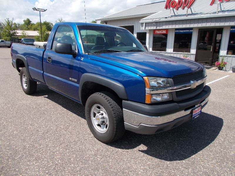 2003 Chevrolet 2500 2WD WT