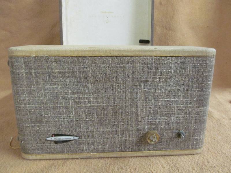 Silvertone Speaker