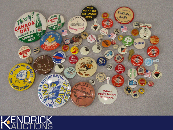 Lot of Vintage Pin Back Buttons