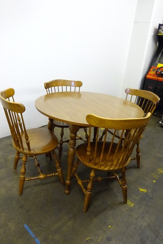 Round Table