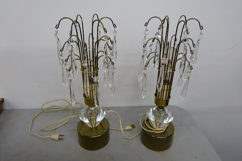2 Lamps