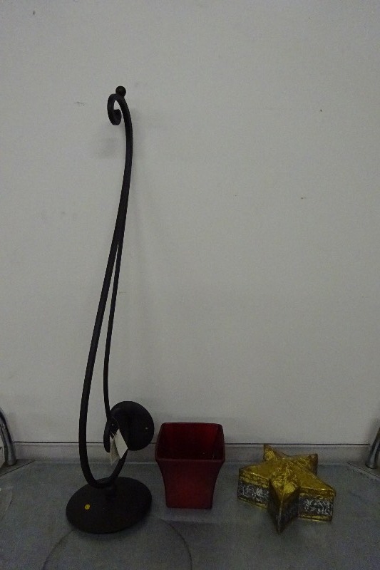 Wall hanger, flower pot, star box