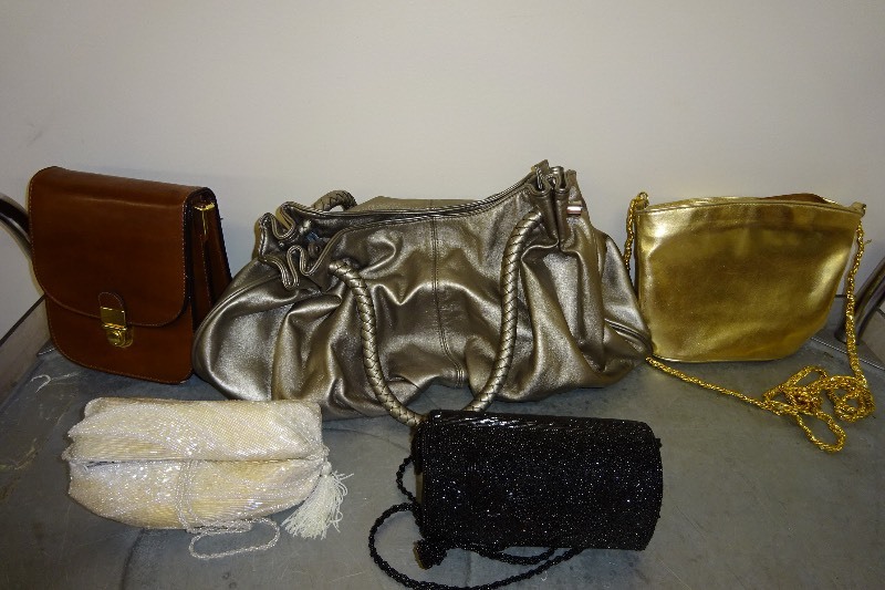 5 Purses