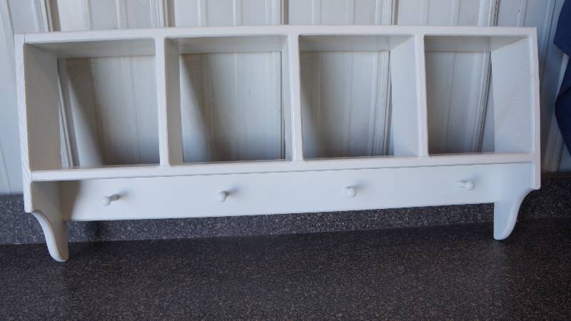 lot 15 image: Wall Shelf