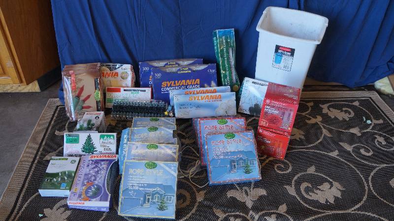 lot 17 image: Large Lot of Christmas Lights, Most Brand New & 2 Commercial Grade