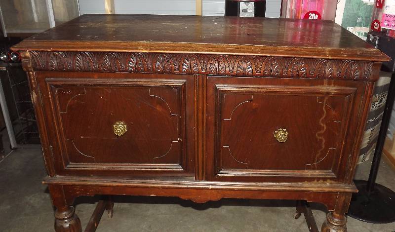 lot 4 image: Cupboard Cabinet Wood Furniture Piece