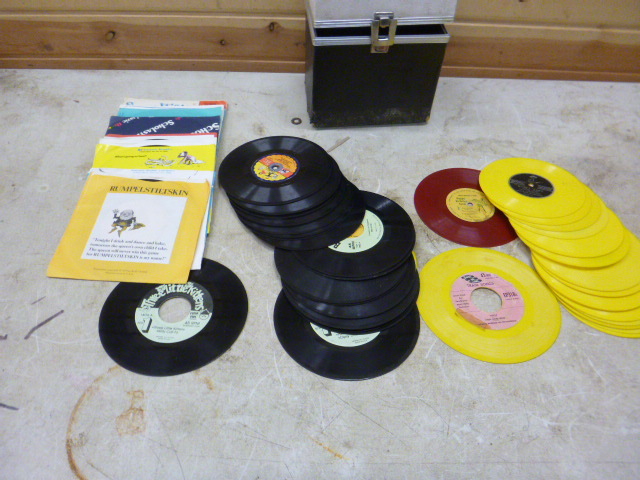 lot 18 image: Case with Miscellaneous 45 RPM Records
