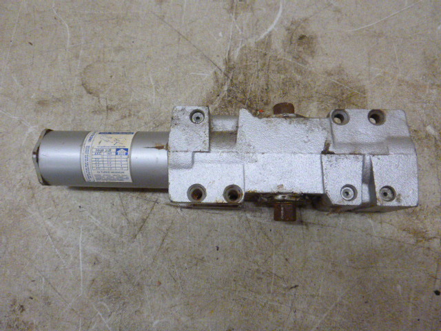 lot 73 image: LCN Door Closer