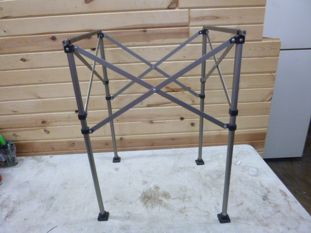 lot 74 image: Camp Stand