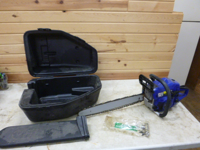 lot 89 image: Blue Max Super Steel Chainsaw
