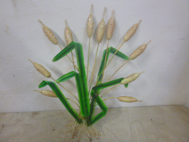 lot 114 image: Corn Metal Dcor