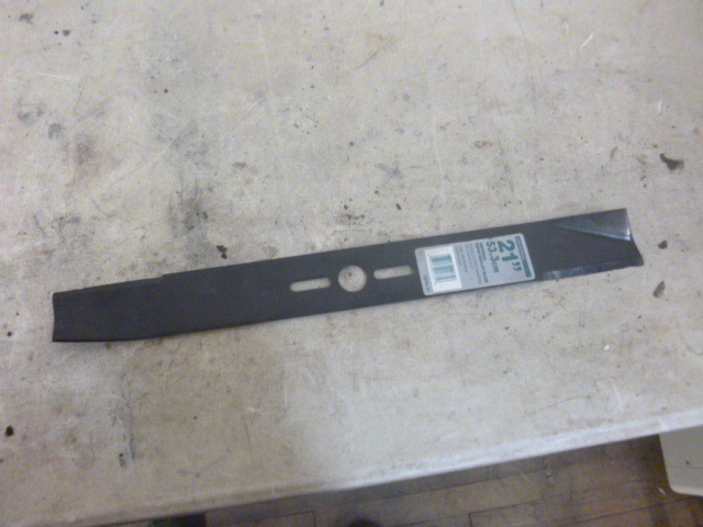 lot 121 image: Universal Lawn Mower Blade