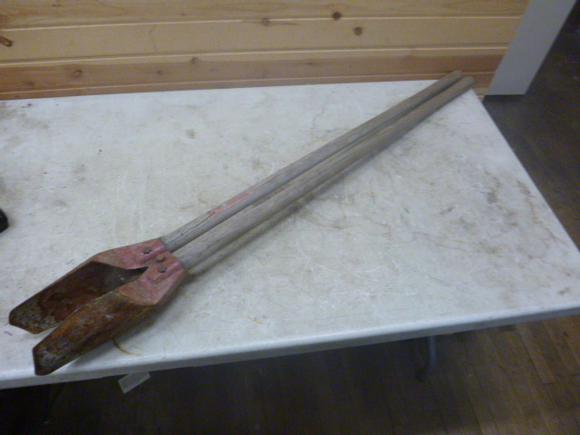 lot 129 image: Post Hole Digger