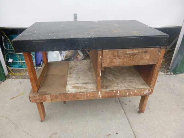 lot 176 image: Work Bench